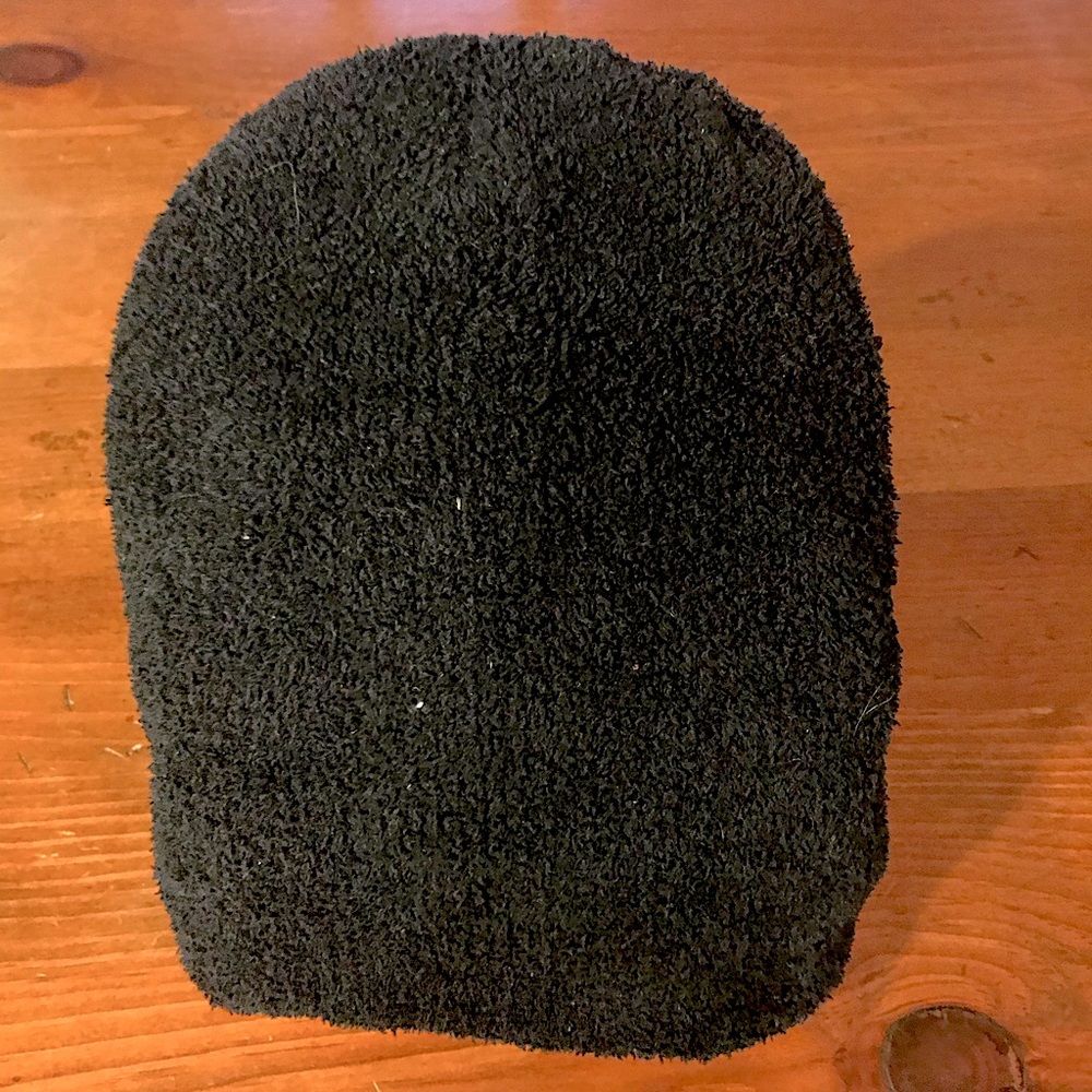 Fuzzy black slouchy toque/beanie